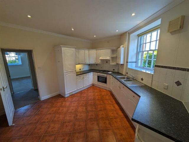 Flat for rent in Trelander, Penweathers
