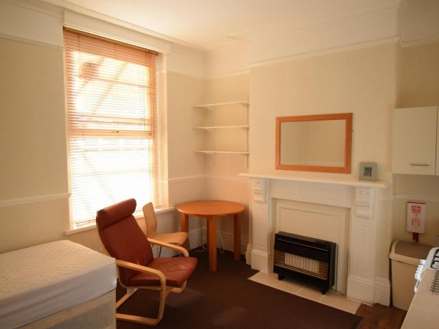 Flat for rent in Llandaff, Cardiff