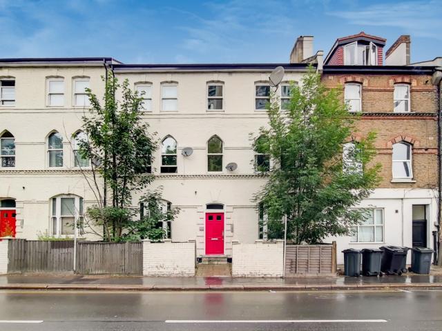 Flat for rent in London Borough of Bromley, Greater London