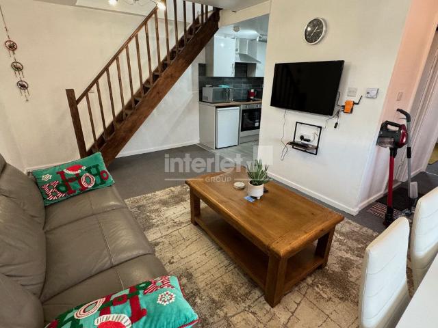 Flat for rent in Plasnewydd, Cardiff