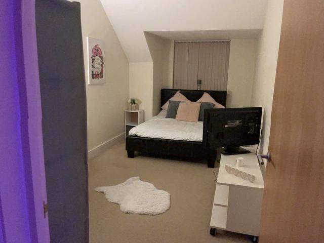Flat for rent in Penn Hill, Poole