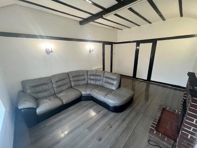 Flat for rent in Causeway Green, West Midlands