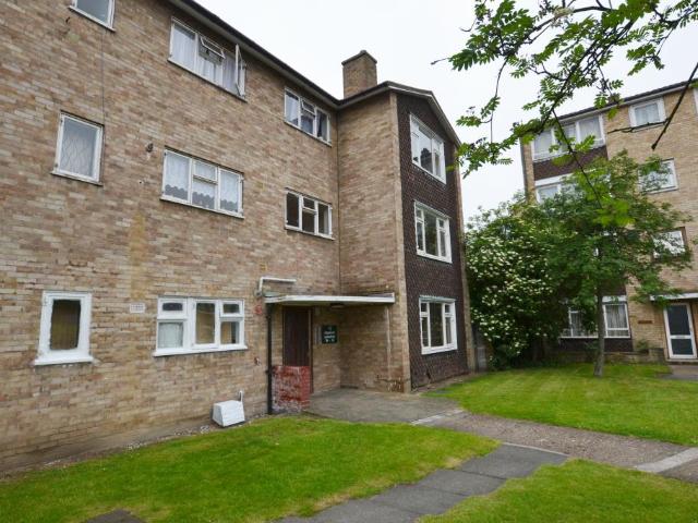 Flat for rent in Surbiton, Greater London