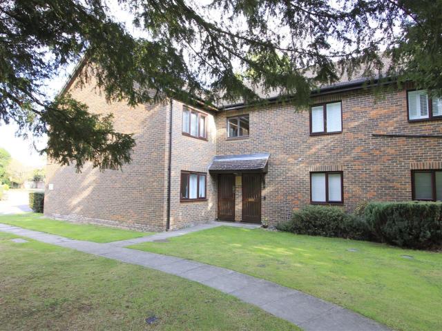 Flat for rent in Ickenham, Greater London