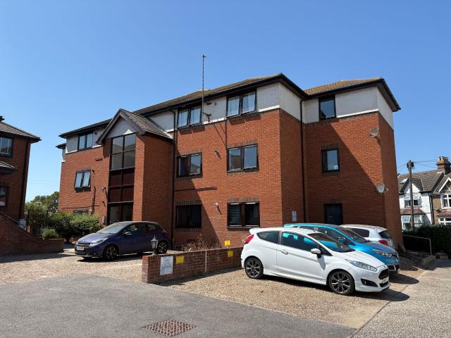 Flat for rent in Acol, Kent