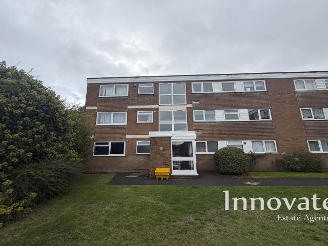 Flat for rent in Brandhall, Sandwell