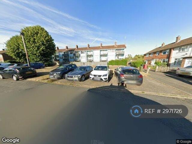 Flat for rent in Britwell, Slough