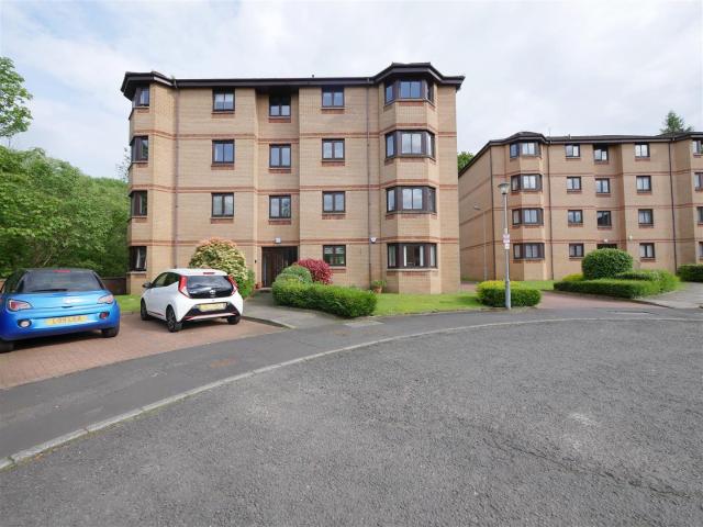 Flat for rent in Kirkintilloch, Barleybank