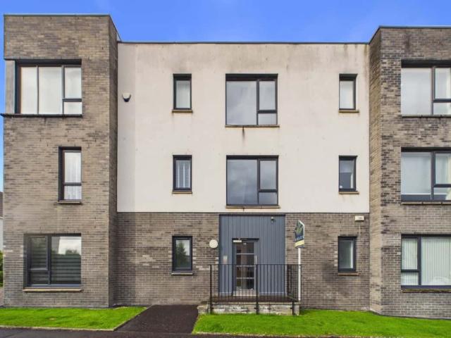 Flat for rent in Bearsden, Scotland
