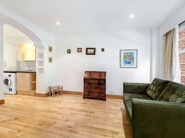 Flat for rent in Westminster, Victoria