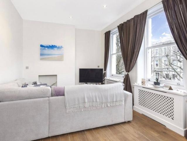 Flat for rent in Royal Borough of Kensington and Chelsea, Greater London