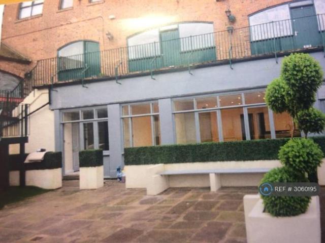 Flat for rent in Hurdsfield, Macclesfield
