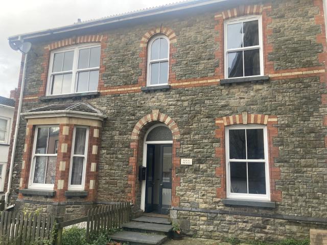 Flat for rent in Narberth, Wales