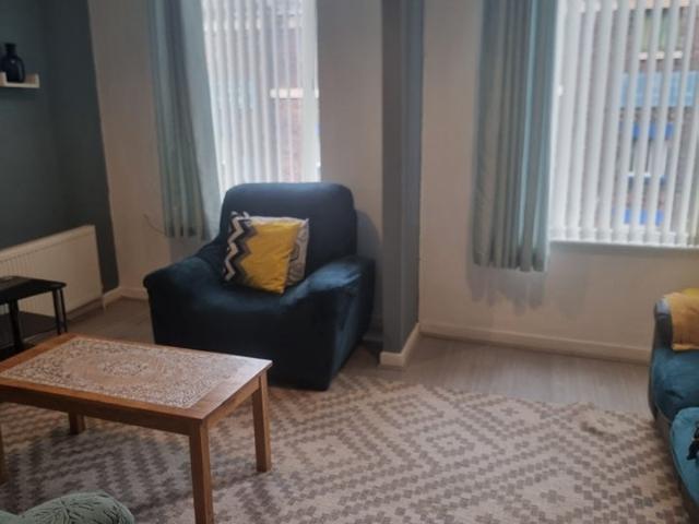 Flat for rent in Calderstones