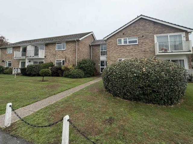 Flat for rent in Littlehampton, Arun