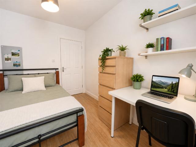 Flat for rent in Lady Bay, Barton In Fabis