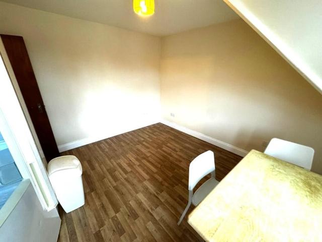Flat for rent in Well Hall, Greater London
