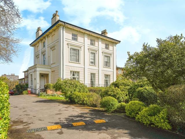 Flat for rent in Whaddon, Golden Valley