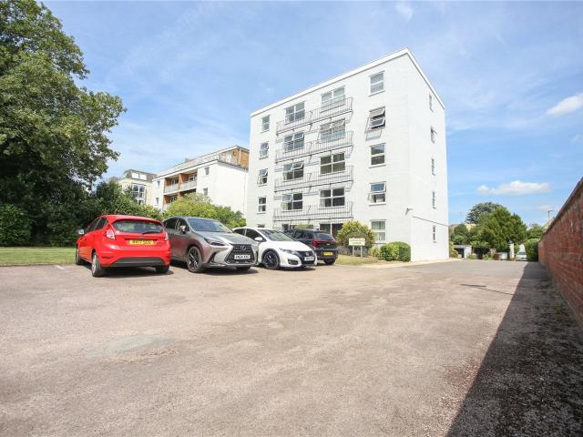 Flat for rent in Lynworth, Golden Valley