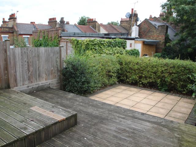 Flat for rent in Glyndon, Greater London
