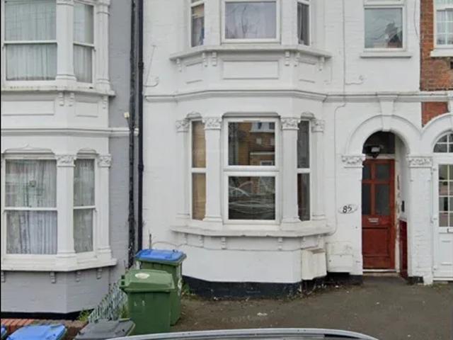 Flat for rent in Glyndon, Shooters Hill