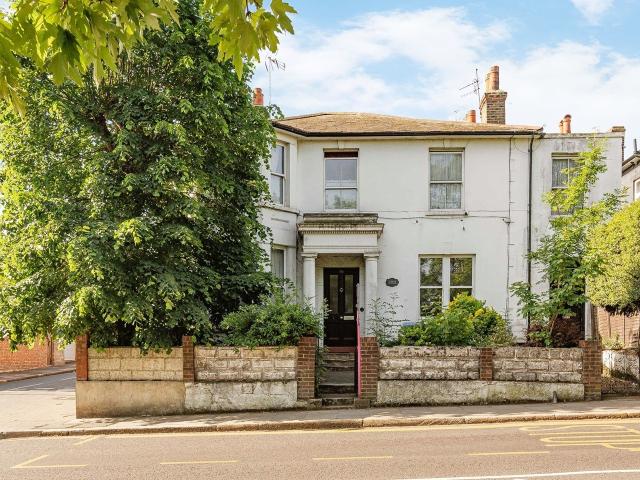 Flat for rent in Glyndon, Shooters Hill