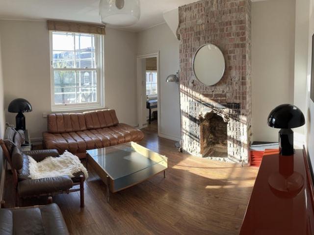Flat for rent in Bankside, Greater London