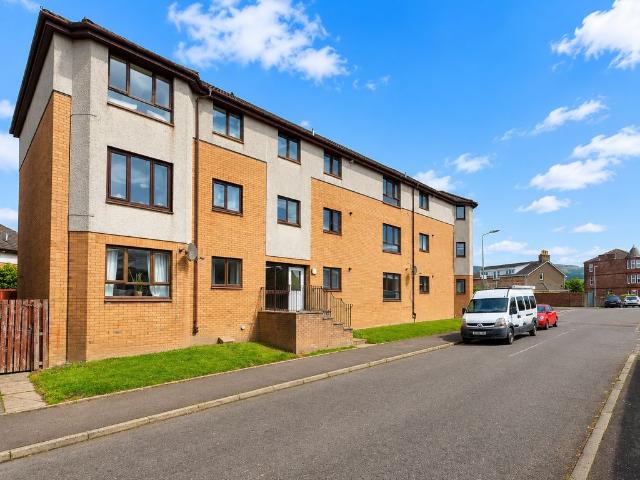 Flat for rent in Dumbarton, Scotland