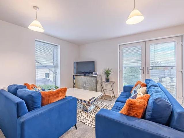 Flat for rent in Heswall, Wirral