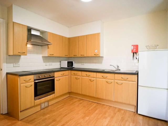 Flat for rent in Broomfield, Sheffield