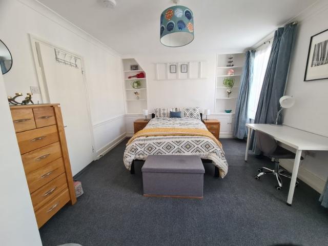 Room for rent in Greater London