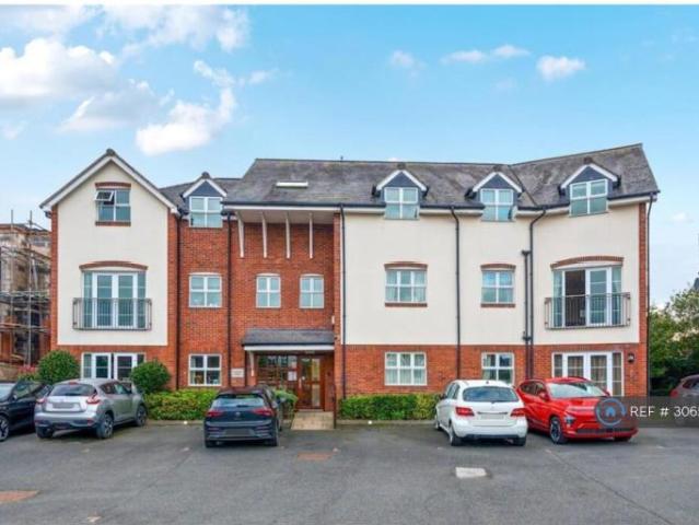 Flat for rent in Dorridge, Solihull
