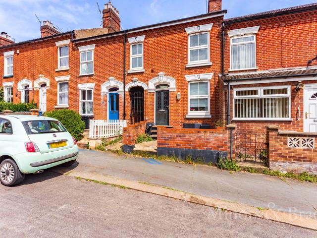Flat for rent in Heigham Grove, East Bank