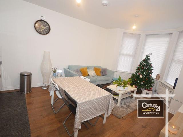 Flat for rent in Portswood Park, City Of Southampton