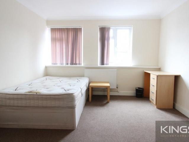 Flat for rent in Bevois Mount, Portswood