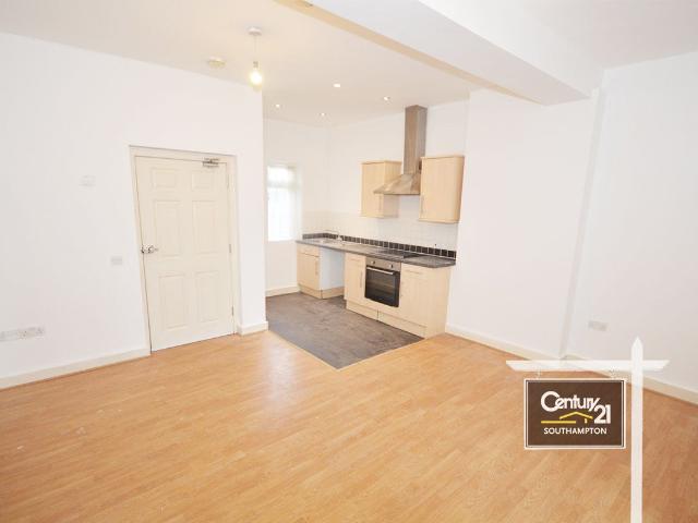 Flat for rent in Bevois Mount, Southampton