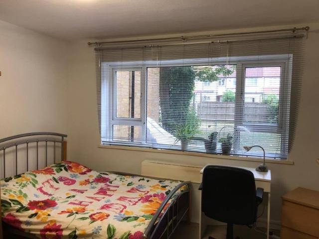 Flat for rent in New Malden, Greater London