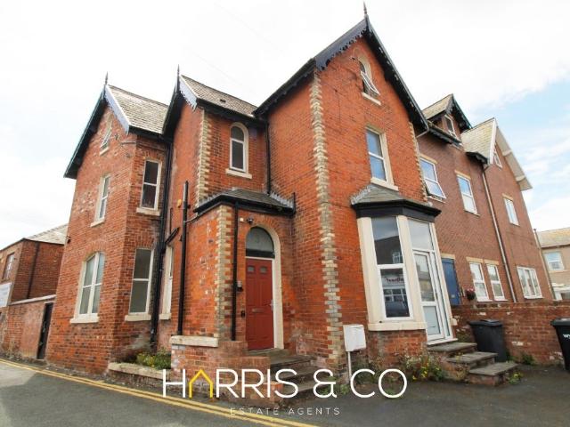 Flat for rent in Larkholme, Wyre