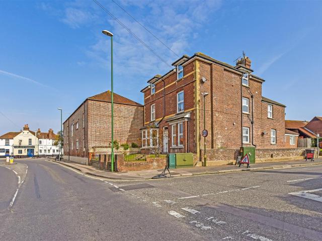 Flat for rent in St James's, Chichester