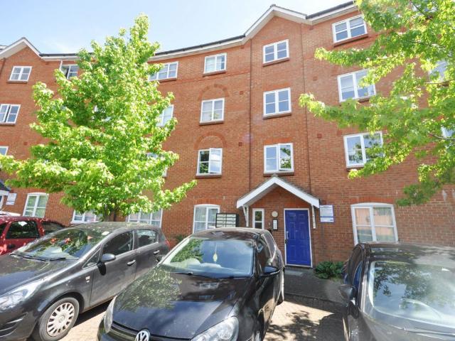 Flat for rent in Cauldwell, Bedford