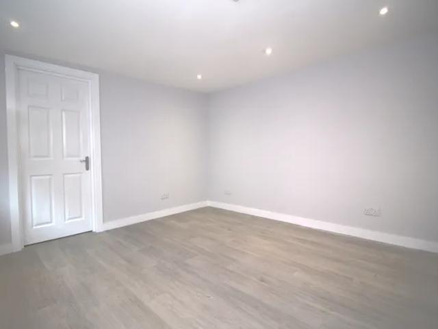 Flat for rent in Holywell Estate, North Watford