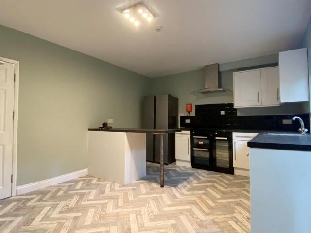 Flat for rent in Round Hill, Brighton