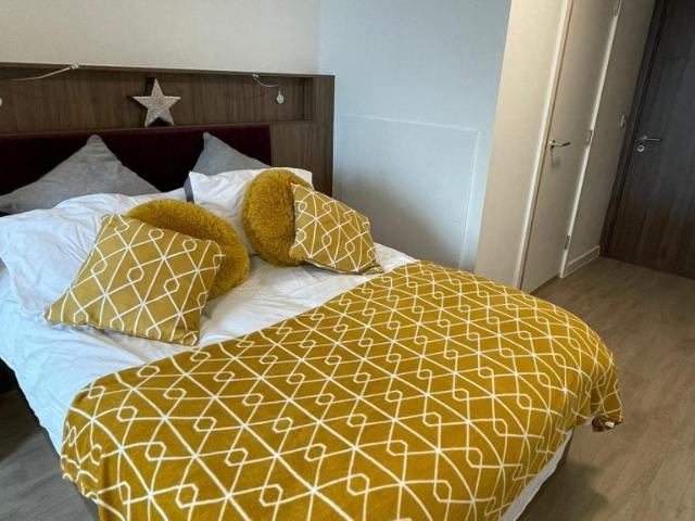Flat for rent in Calderstones
