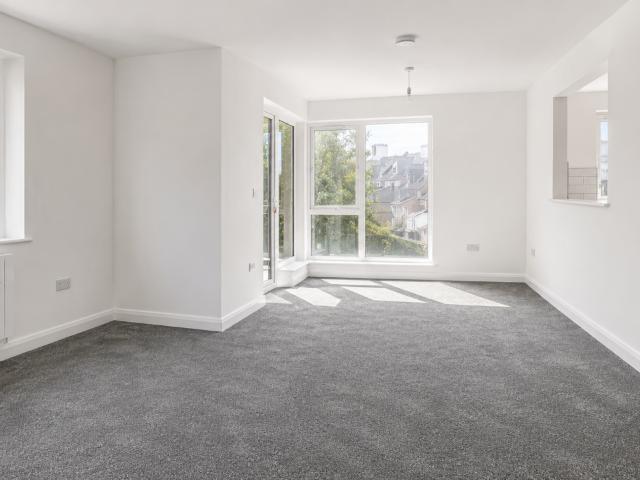 Flat for rent in Lipson Vale, Mount Wise
