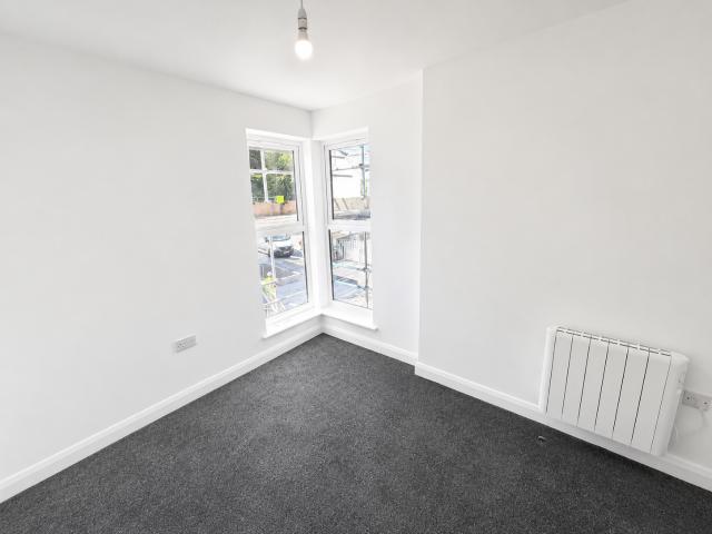 Flat for rent in Lipson Vale, Mount Wise