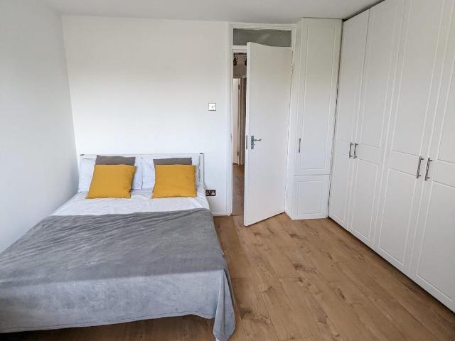 Flat for rent in Hendon, Greater London