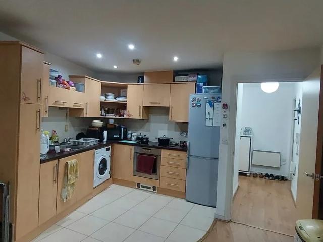Flat for rent in London Borough of Hounslow, Greater London