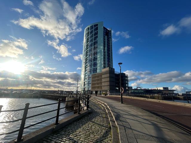 Flat for rent in Calderstones