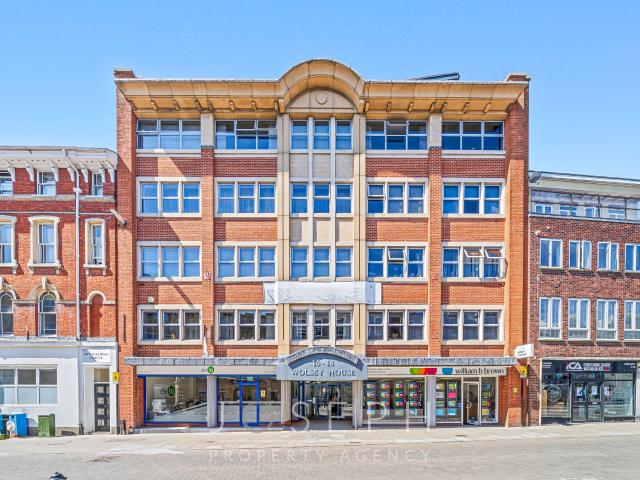 Flat for rent in Key Street, Suffolk