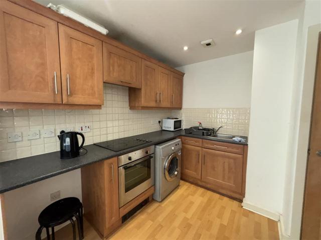 Flat for rent in City Centre, Georgia